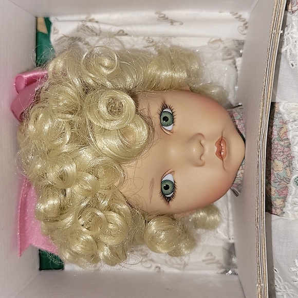 NWT "Mary Mary Quite Contrary" Mother Goose Porcelain Doll - Picture 2 of 16